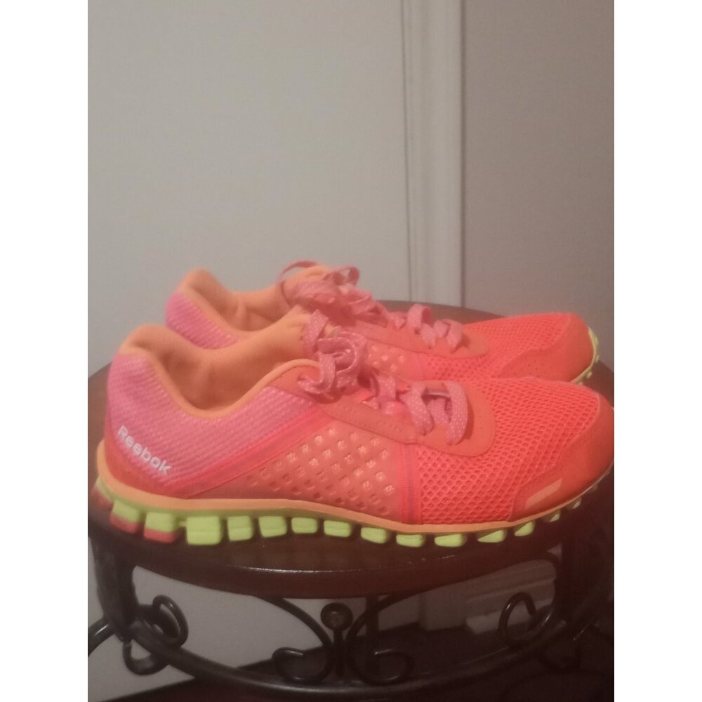 Reebok Realflex Scream 2.0 Womens Size 9 Pink Walking Running Shoes Sneakers